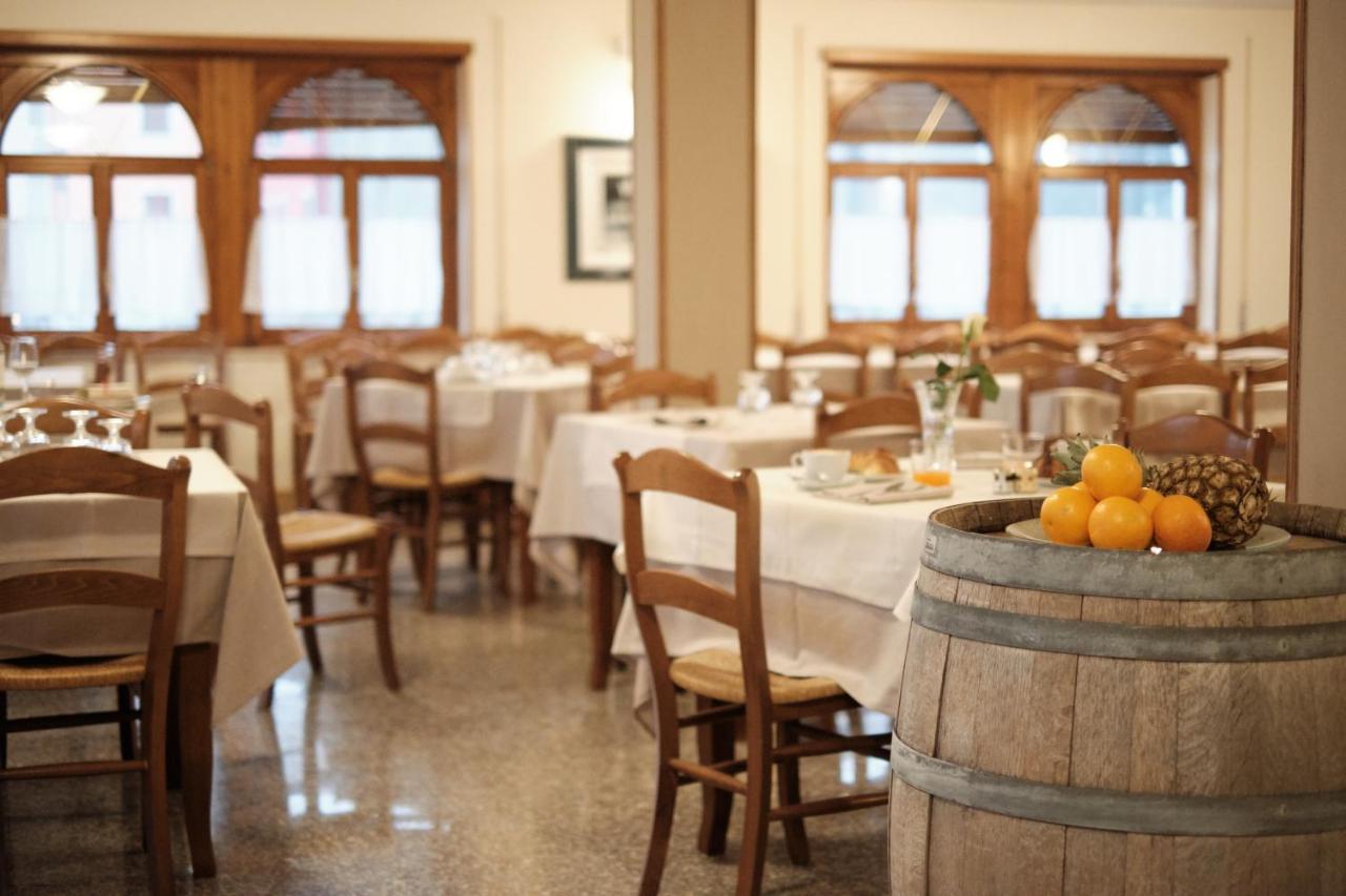 Albergo Trattoria Speranza Foza Luaran gambar