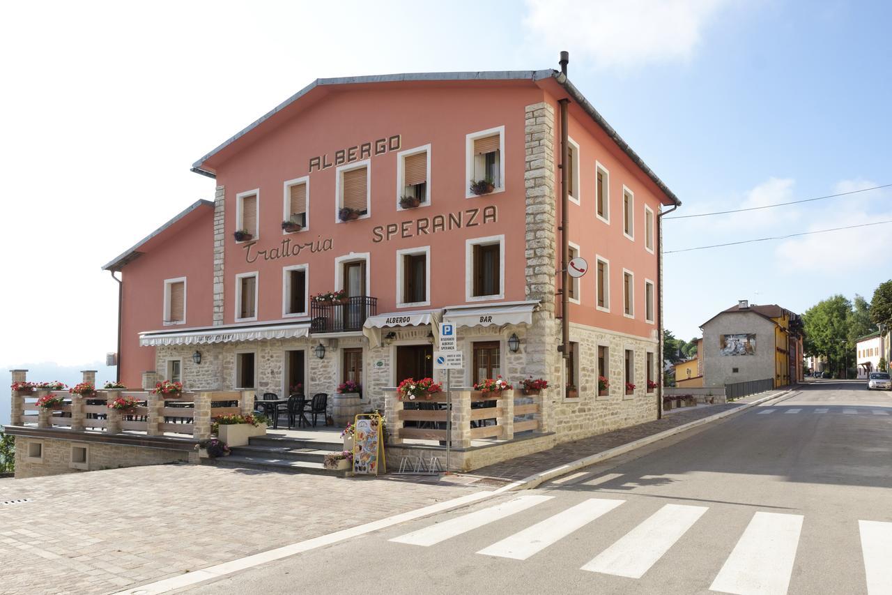 Albergo Trattoria Speranza Foza Luaran gambar